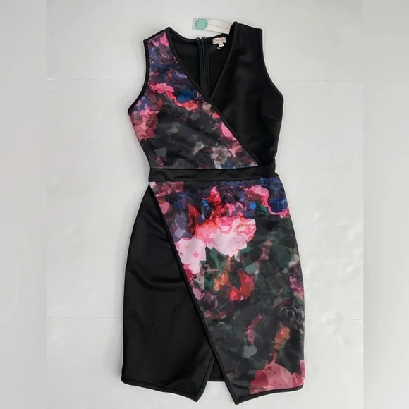 Stitch Fix PIXLEY Meena Knit Dress Floral Asymmetrical Women Small Sleeveless - Picture 2 of 13